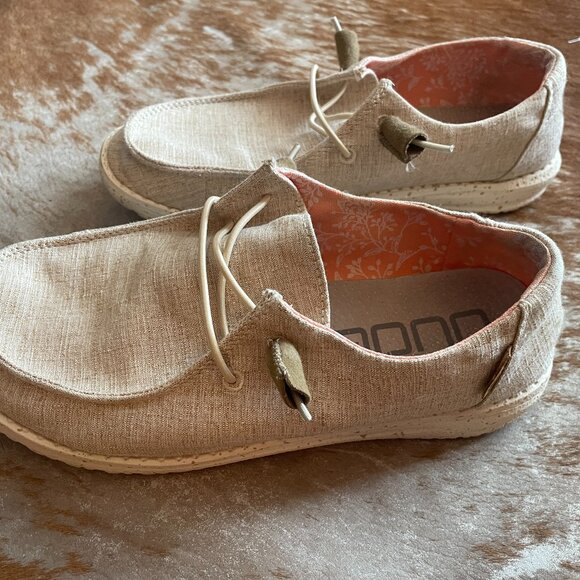 Hey Dudes for Women Great Shape - Picture 1 of 2